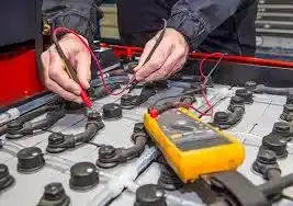 تعویض باطری لیفتراک برقی